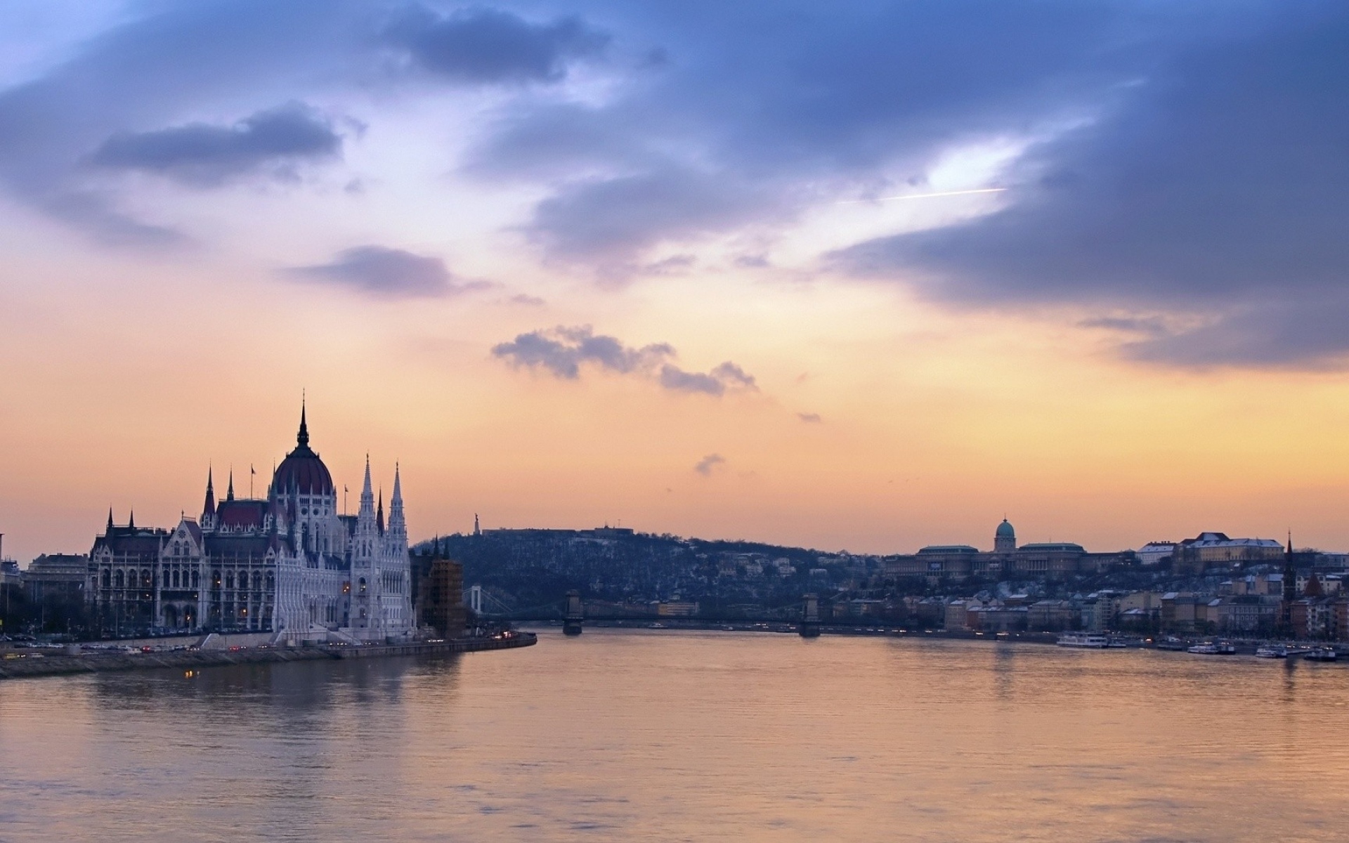 Картинки Будапешт, danube, здания, река фото и обои на рабочий стол