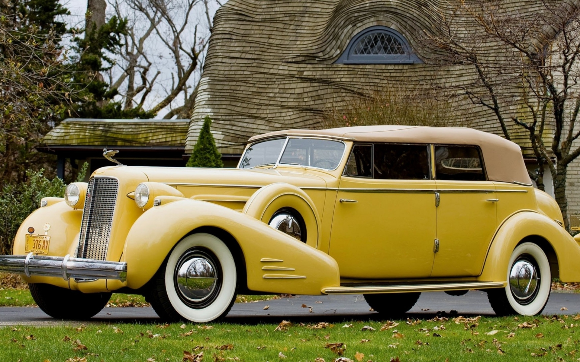 cadillac v16 imperial sedan