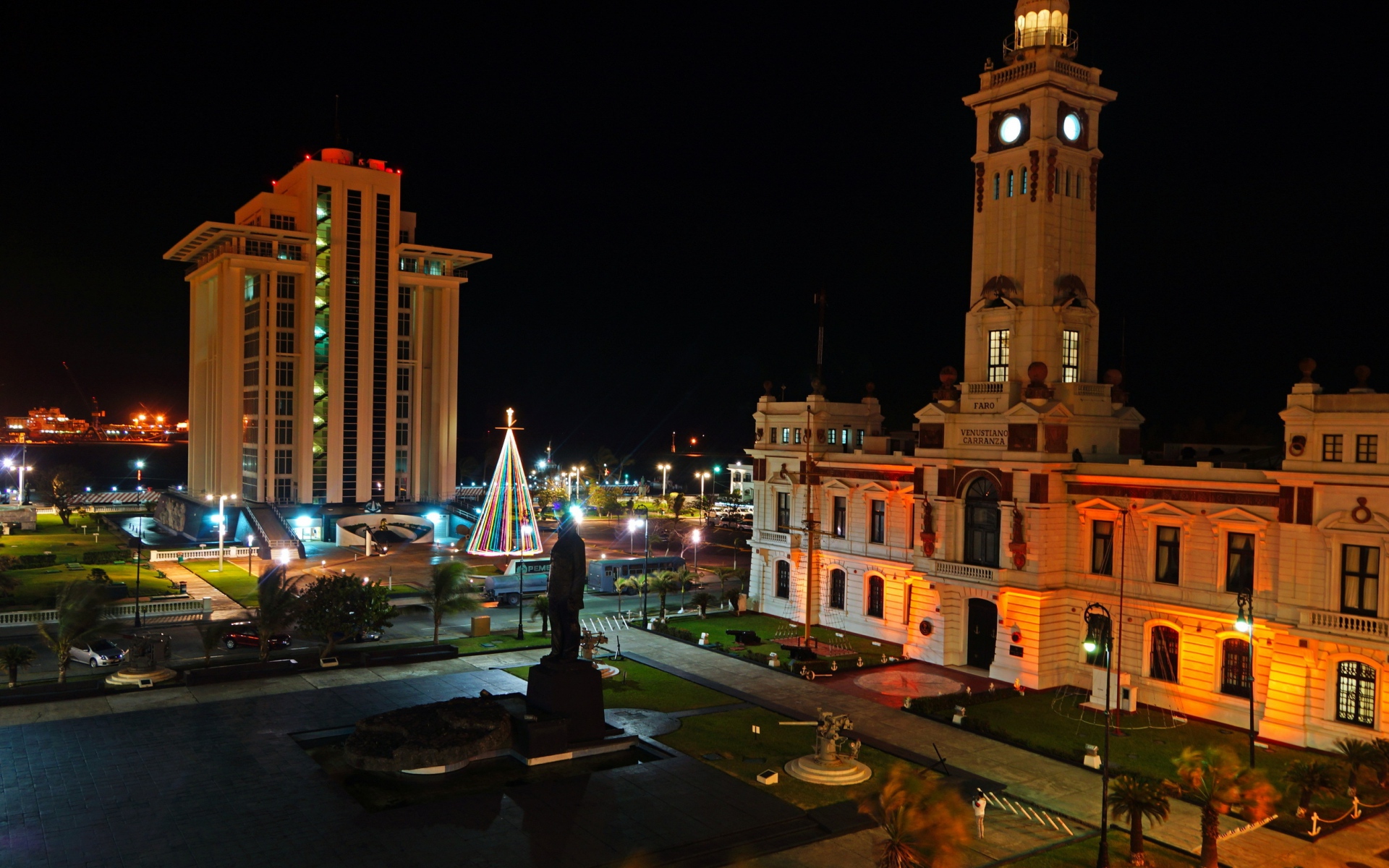 Картинки Mexico, veracruz, ночной город, здание фото и обои на рабочий стол