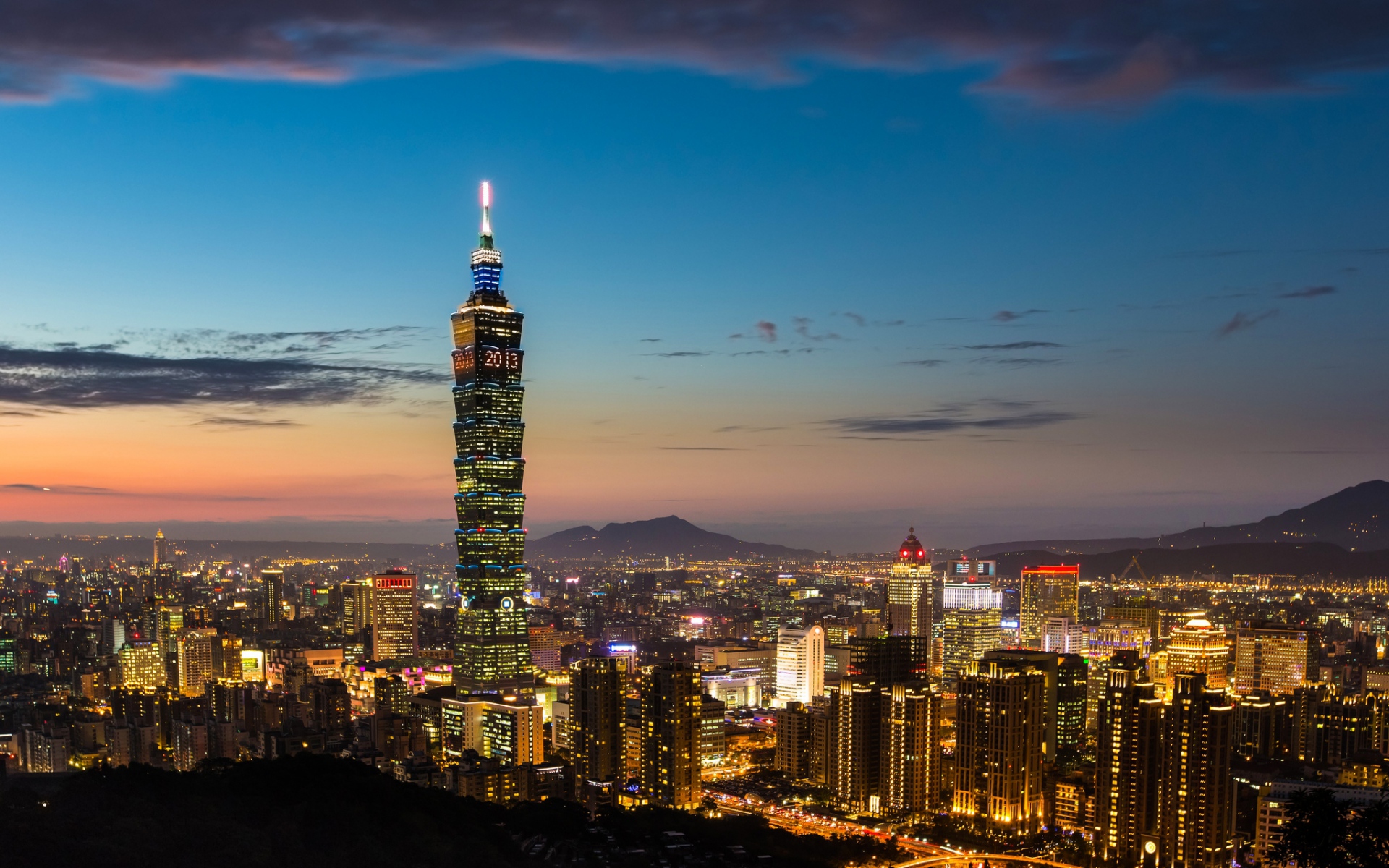 Картинки тайвань, тайпите, республика Китая, небоскреб, город, вид, вечер, закат, огни, здания фото и обои на рабочий стол