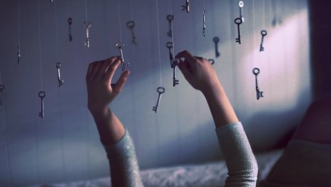 Руки, ключи, мечты