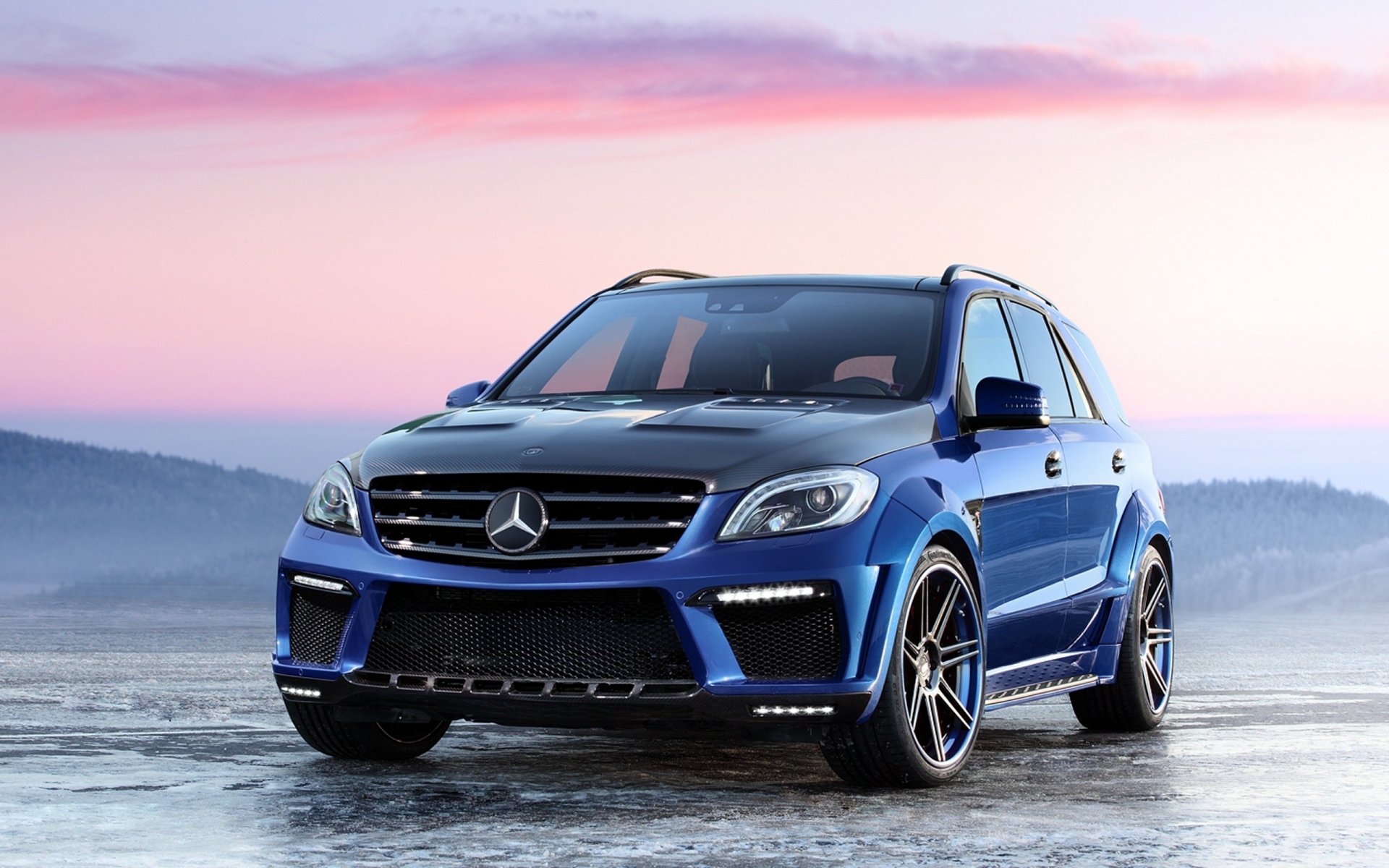 Картинки Mercedes benz, улица, автомобили фото и обои на рабочий стол