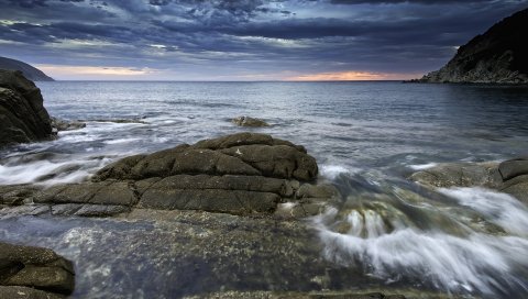 море, залив, пляж, скалы, облака