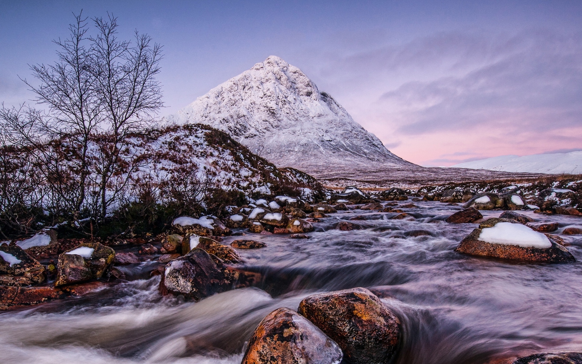 Горы снег поток. Mountain Stream.