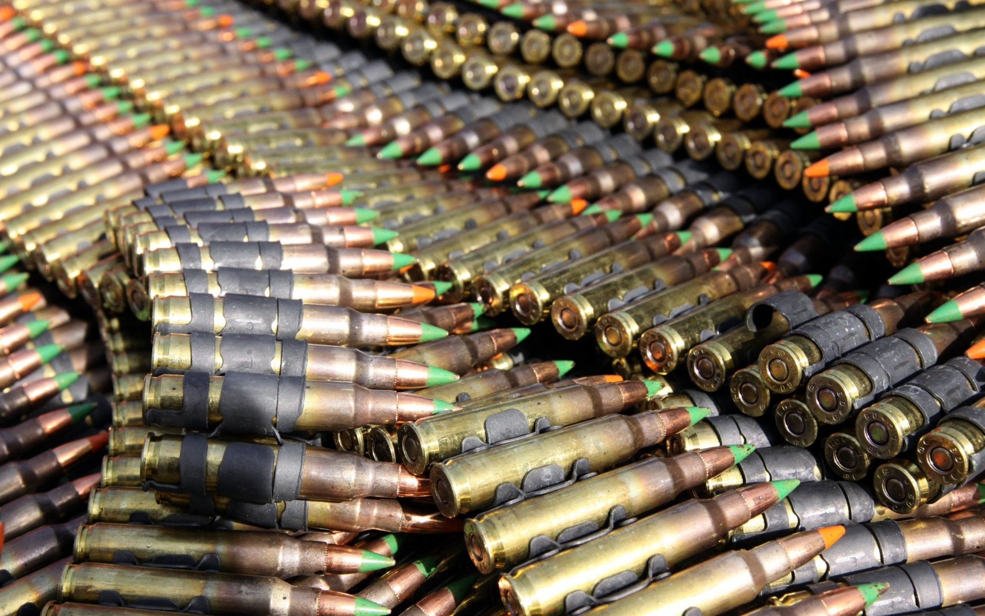 Картинки боеприпасов, оружие, металлические фото и обои на рабочий стол