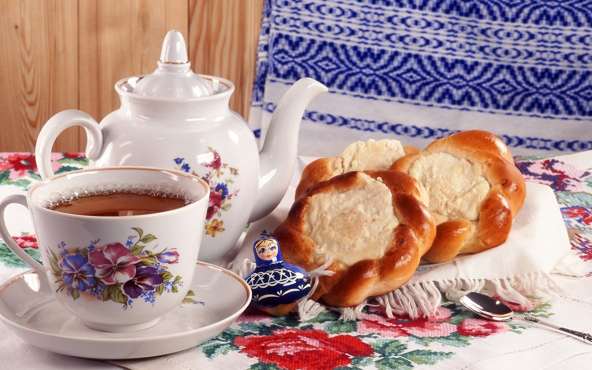 Картинки Сыр, чизкейк, фото, чай, кружка, чайник фото и обои на рабочий стол