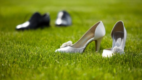 Обувь, свадьба, трава