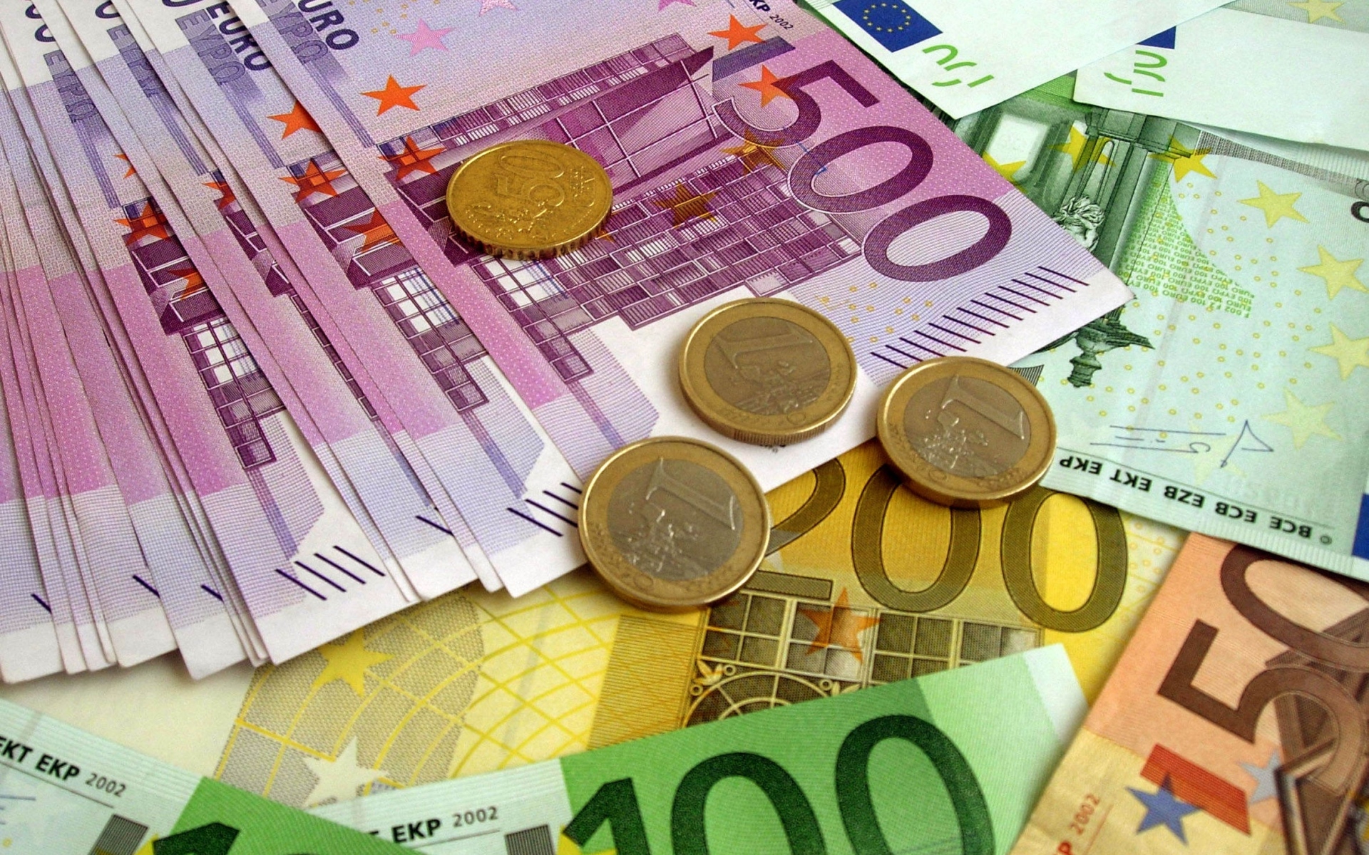Картинки деньги, евро, банкноты, монеты фото и обои на рабочий стол