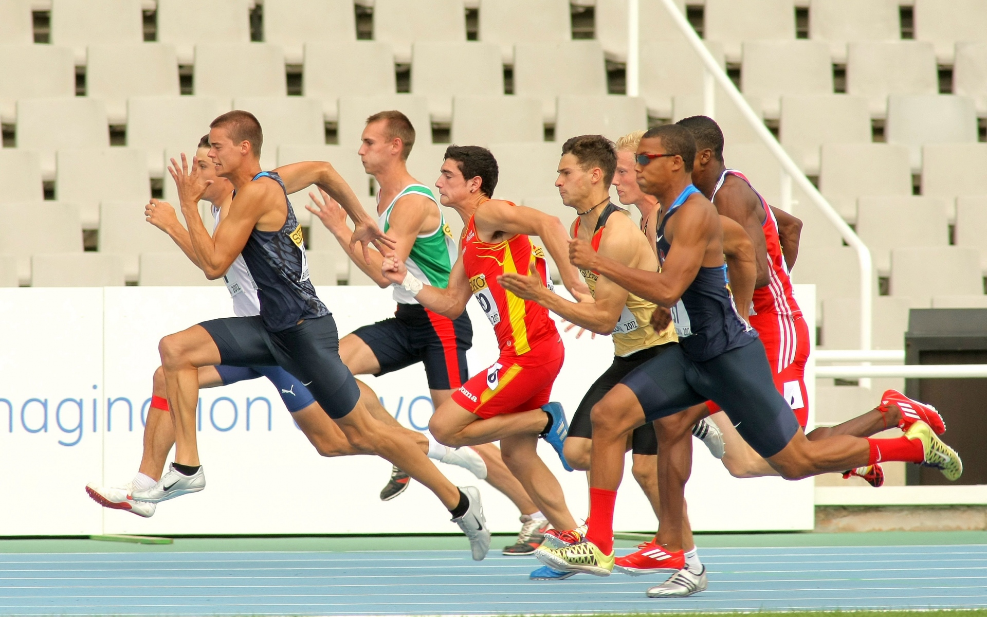 Картинки спортсмен, бегуны, скорость фото и обои на рабочий стол