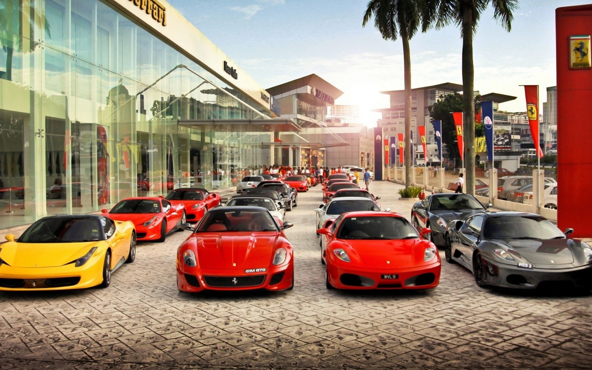 Картинки авто, Ferrari, вид, город фото и обои на рабочий стол