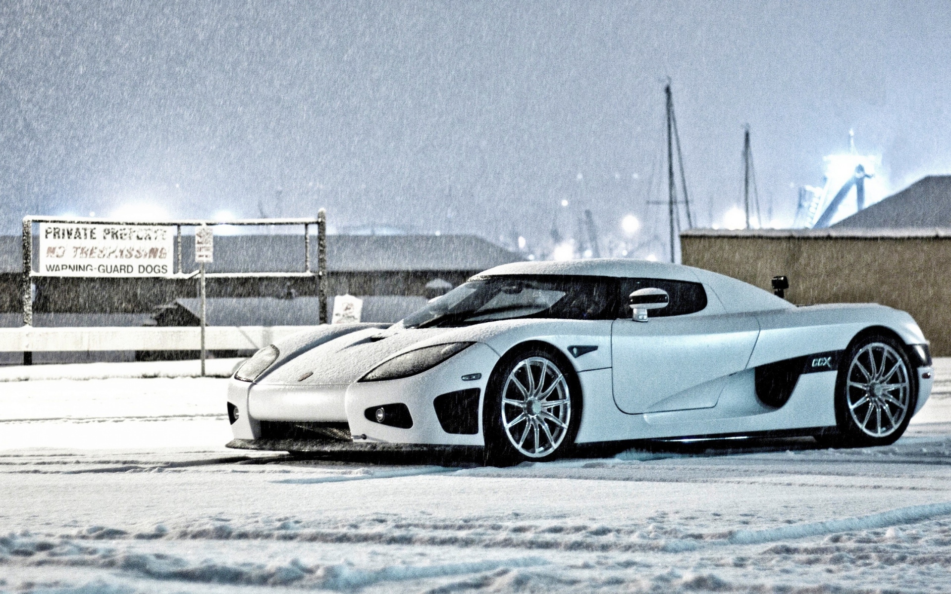 Картинки Koenigsegg CCX, автомобили, снег, зима фото и обои на рабочий стол