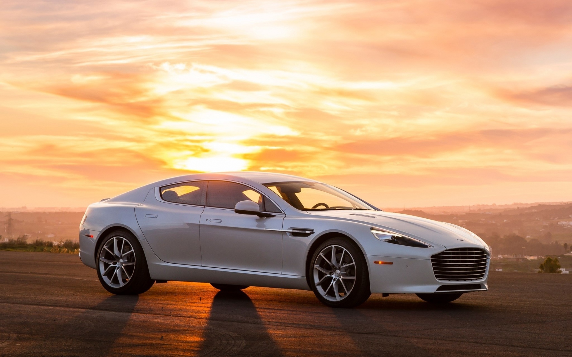 Картинки Aston Martin, авто, белая, закат фото и обои на рабочий стол