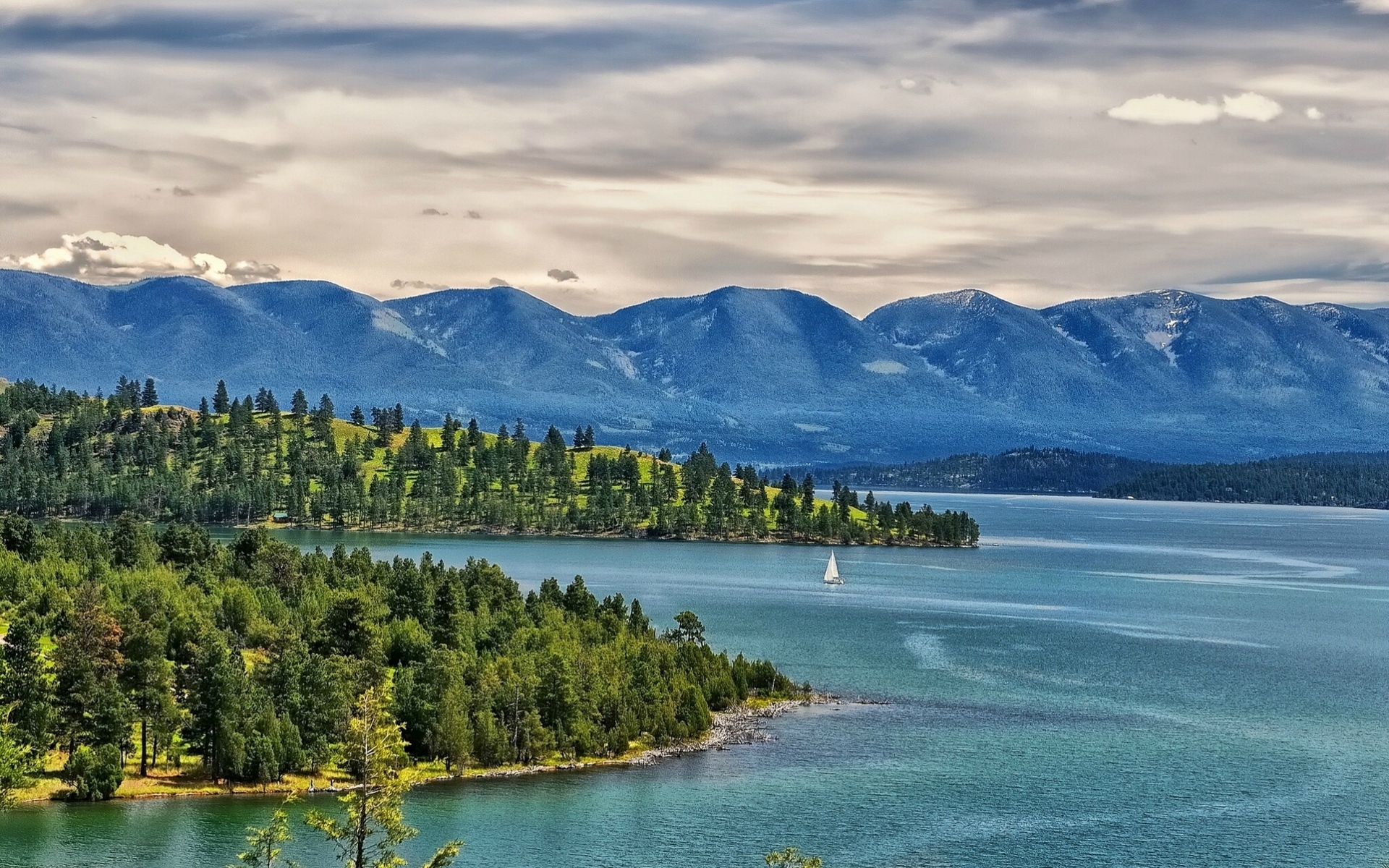 Картинки Montana, озеро, пейзаж, лодки, горы, деревья фото и обои на рабочий стол