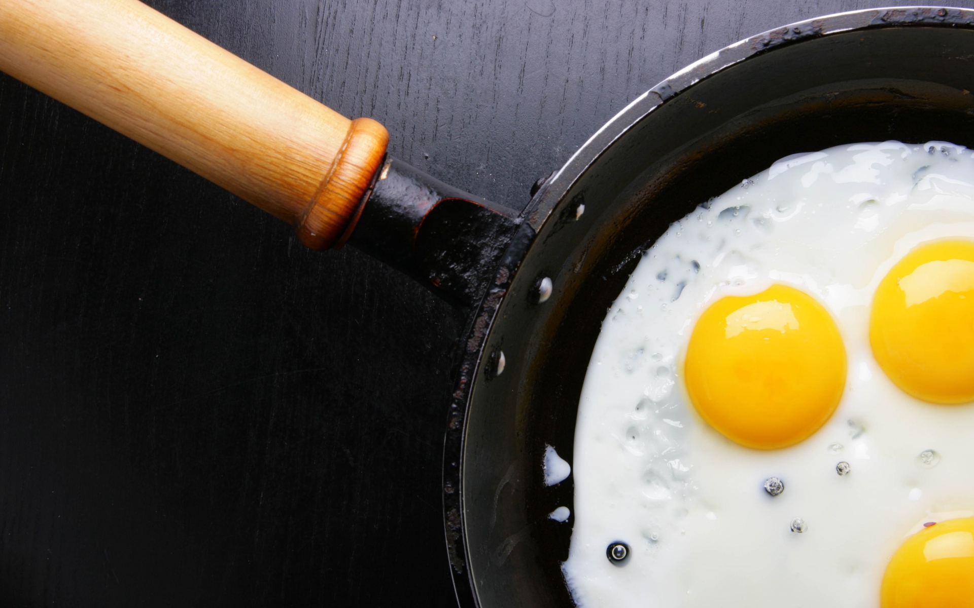 еда яичница хлеб яйца сковорода загрузить