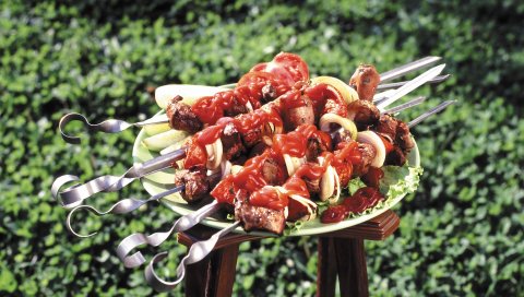 Кебаб, мясо, овощи, огурцы, помидоры, шампуры,