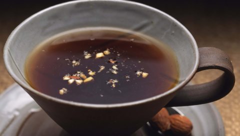 Чай, миндаль, грецкие орехи,