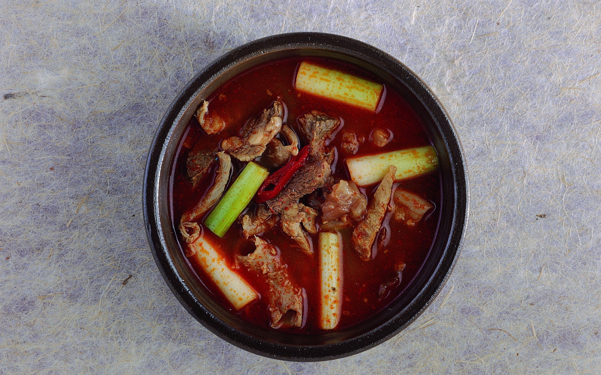 Картинки Суп, мясо, лук, верх фото и обои на рабочий стол