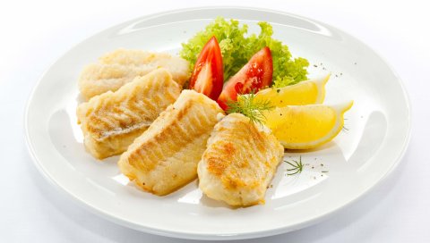 рыбы, плита, гвоздика, лимон, помидоры, капуста, белый фон