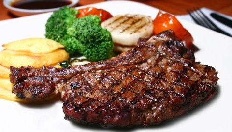 отбивная, мясное блюдо, овощи