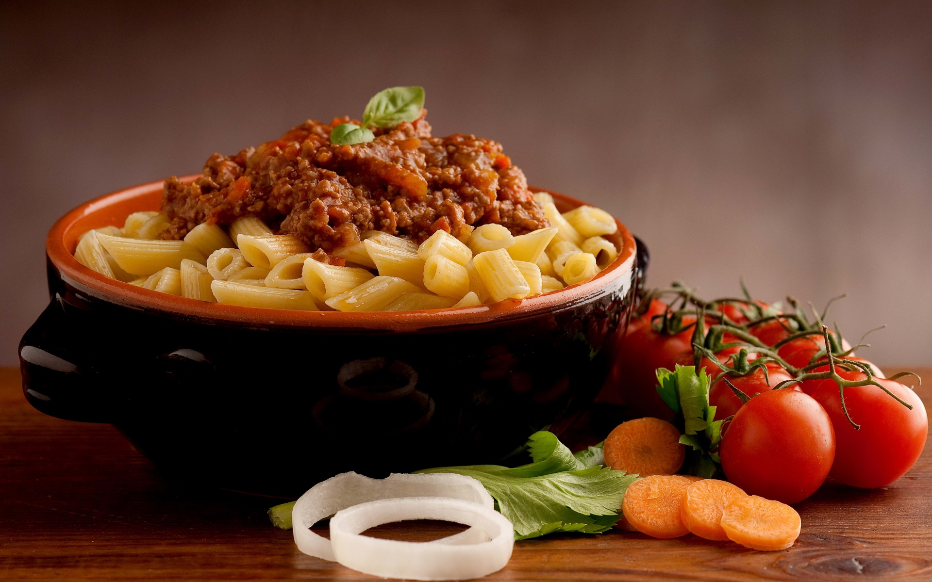 Картинки макароны, соус, фото и обои на рабочий стол