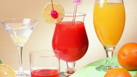 коктейли, соки, алкоголь, фрукты