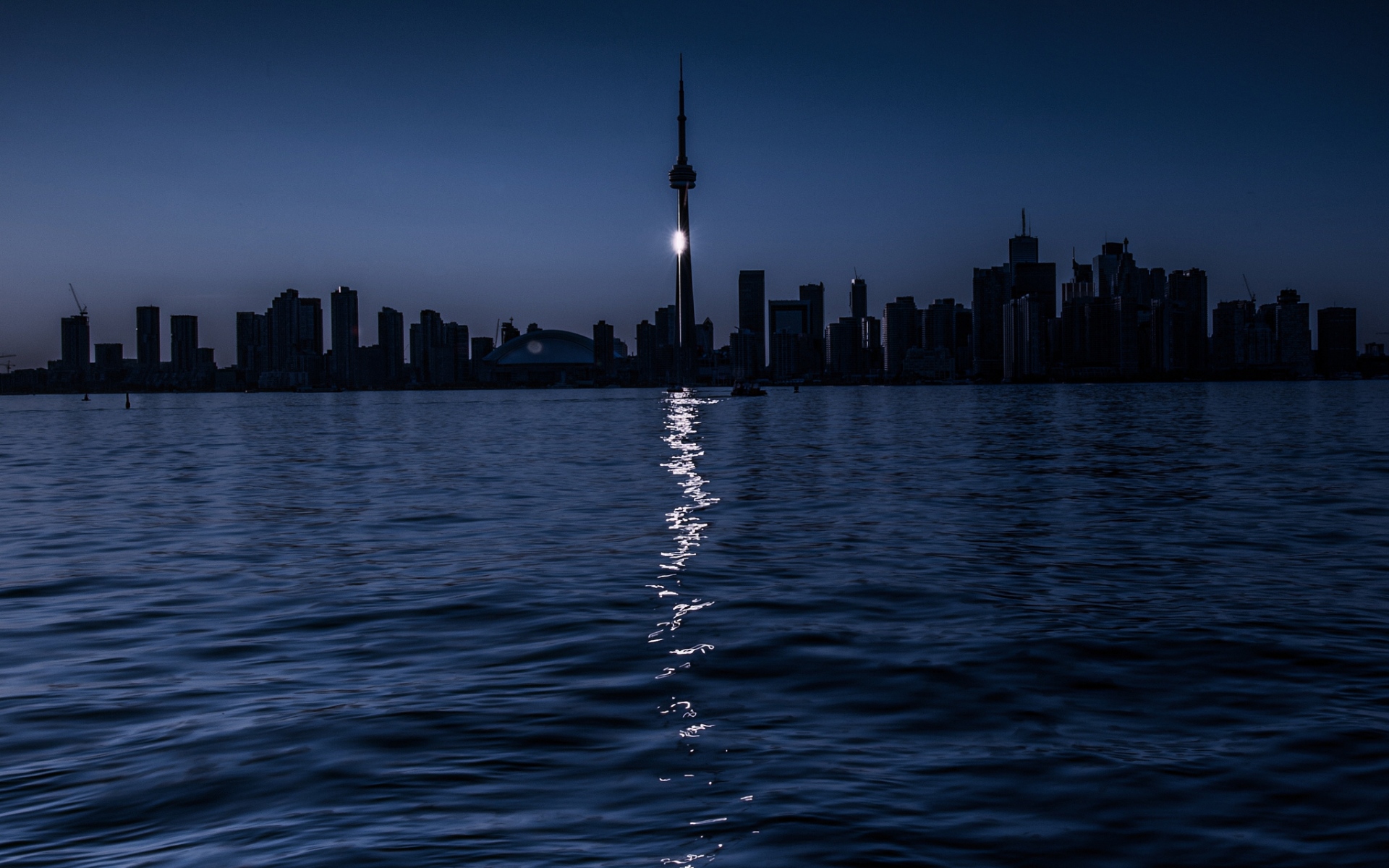 Картинки Торонто, ночь, озеро, лунный путь фото и обои на рабочий стол