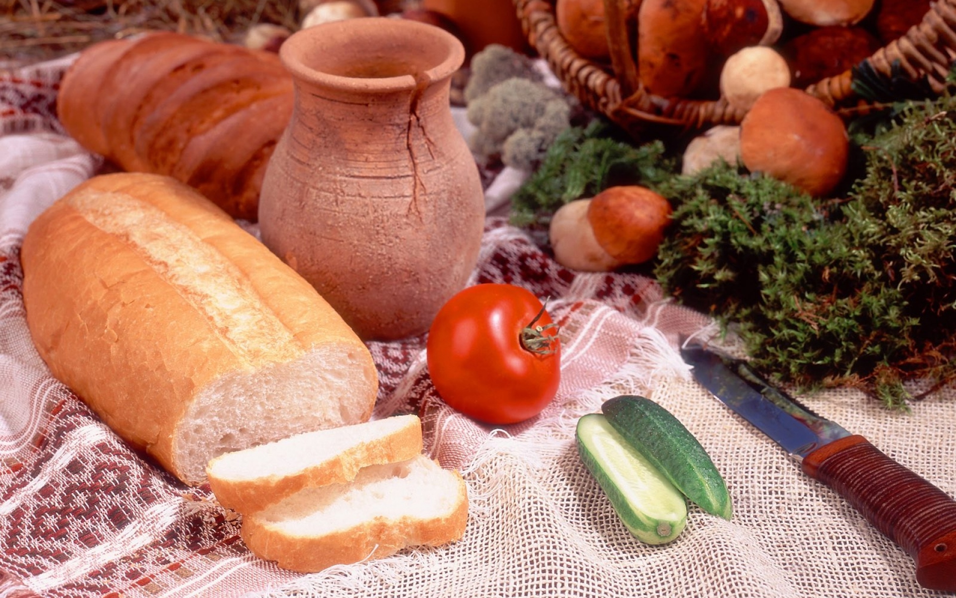 Хлебобулочные изделия с овощами