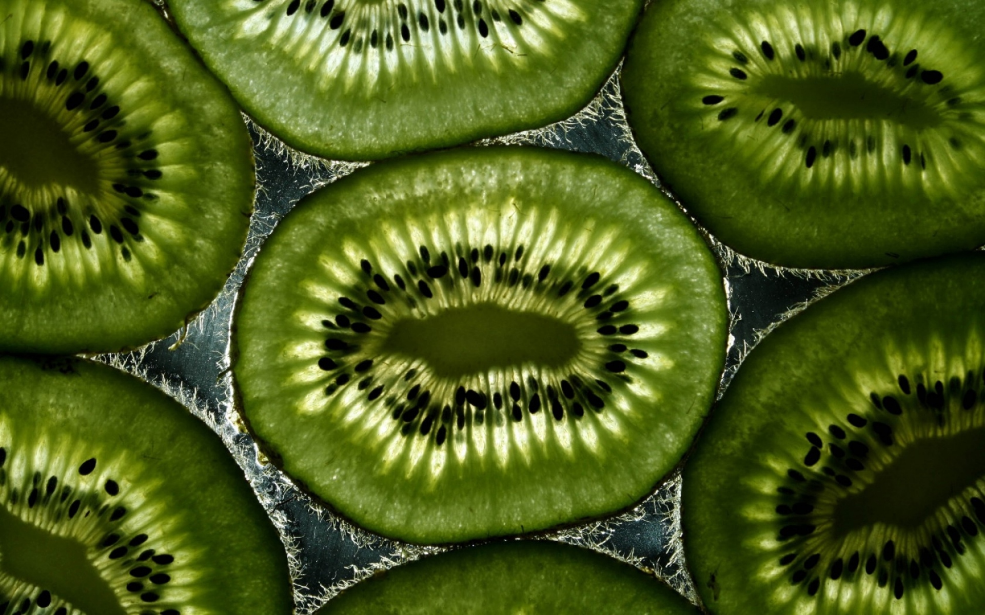 Зеленые фрукты в разрезе