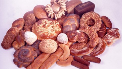 Пекарня, шипы, ножи, доски, выпечка
