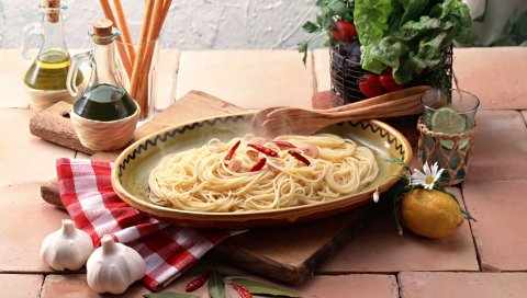 Спагетти, овощи, масло, еда, ужин