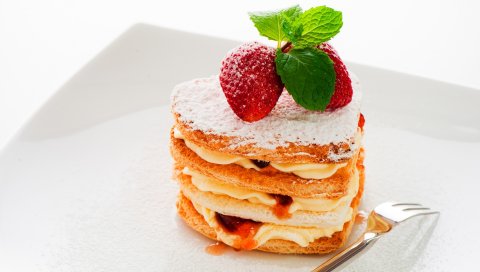торт, десерт, сладкое, клубника, ягоды, сливки, варенье