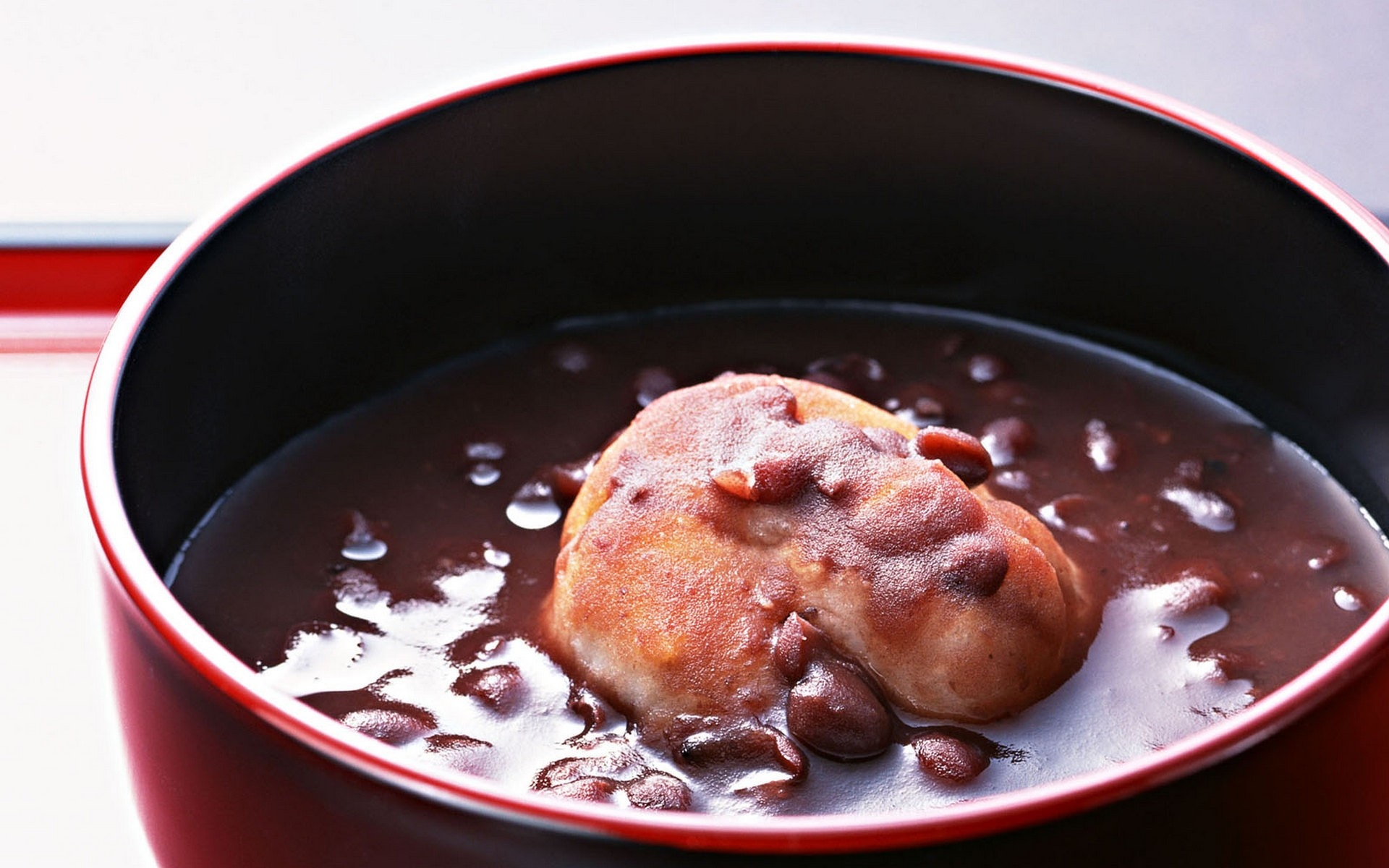 Картинки Мясо, соус, кастрюля фото и обои на рабочий стол