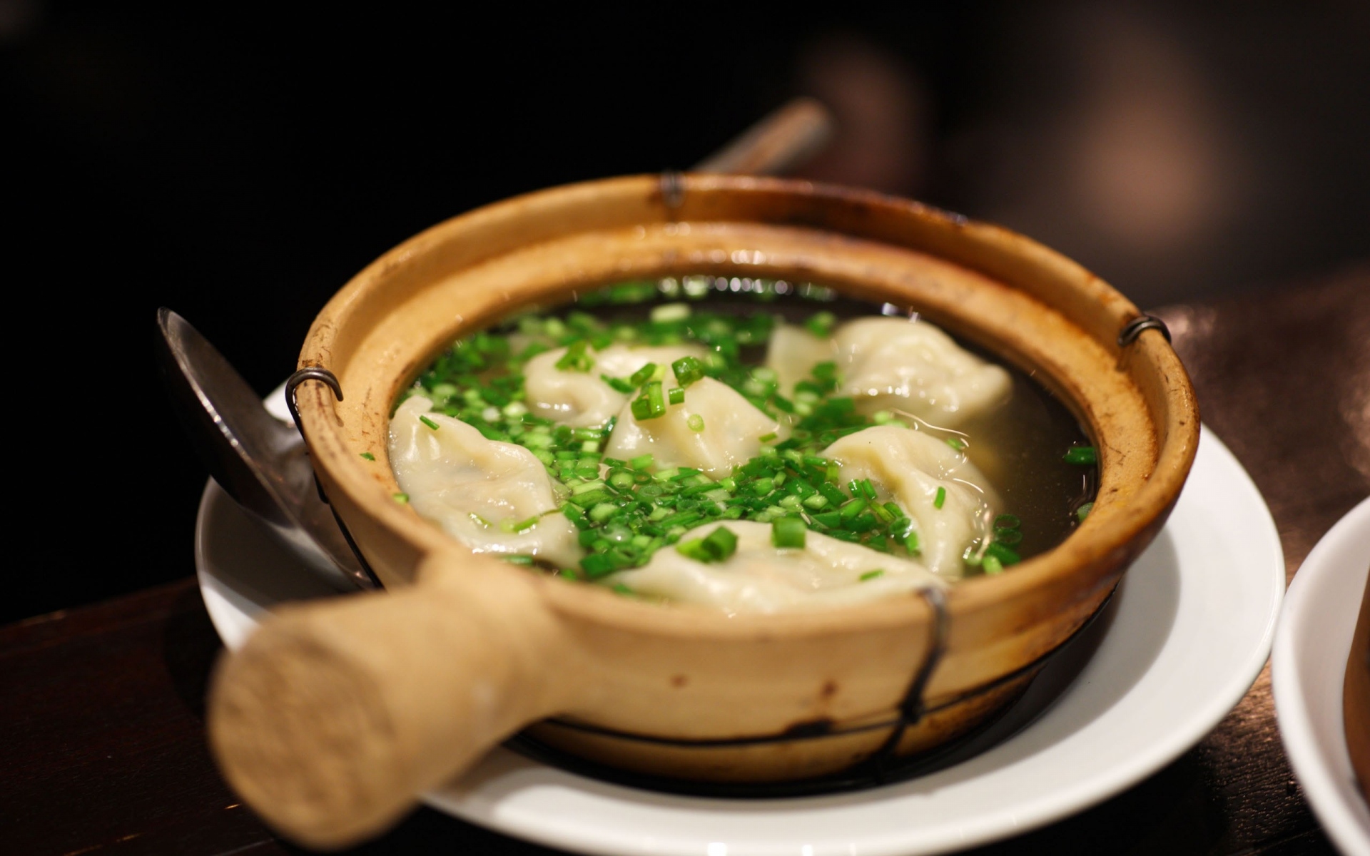 Картинки Пельмени, травы, блюда, тесто, вкусные фото и обои на рабочий стол