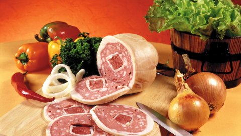Мясо, перец, зелень, лук