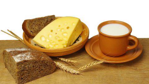 Сыр, хлеб, молоко