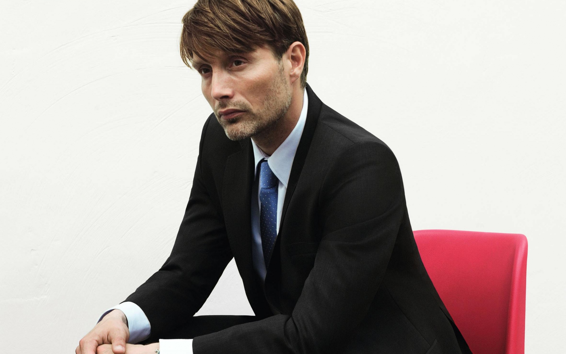 Картинки Mads mikkelsen, актер, мужчина, куртка фото и обои на рабочий стол