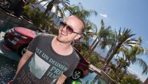 Aaron paul, актер, улыбка, природа, очки