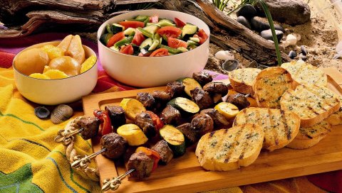 Хлеб, овощи, мясо, продукты питания