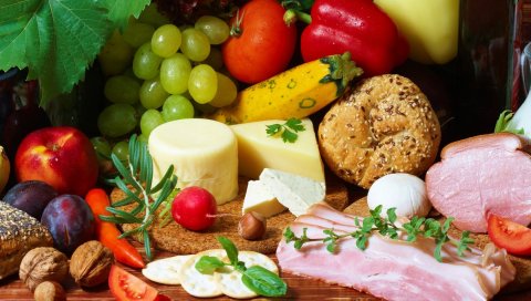Сыр, вино, мясо, продукты питания, овощи, фрукты
