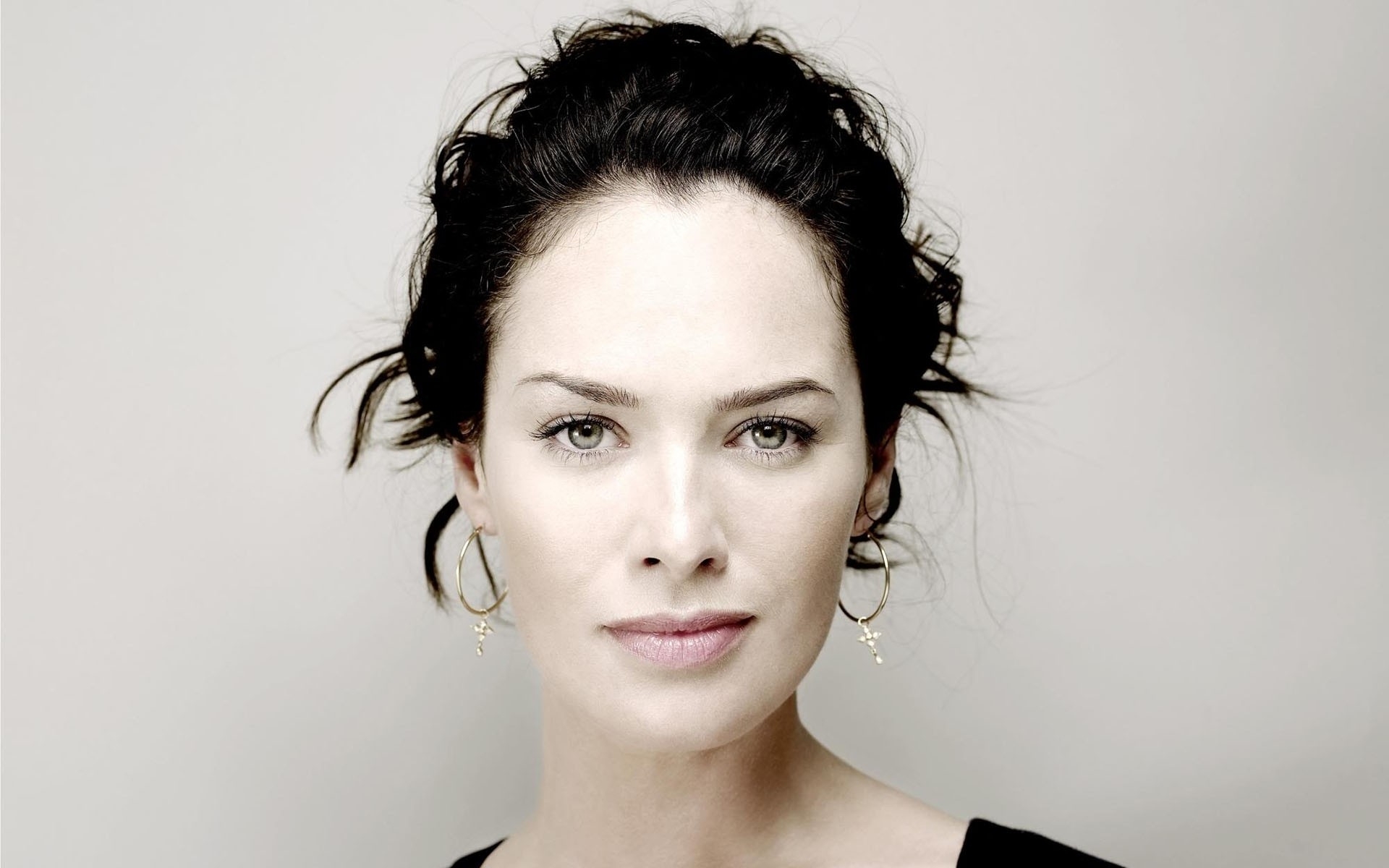 Картинки Lena headey, лицо, глаза, улыбка, макияж фото и обои на рабочий стол