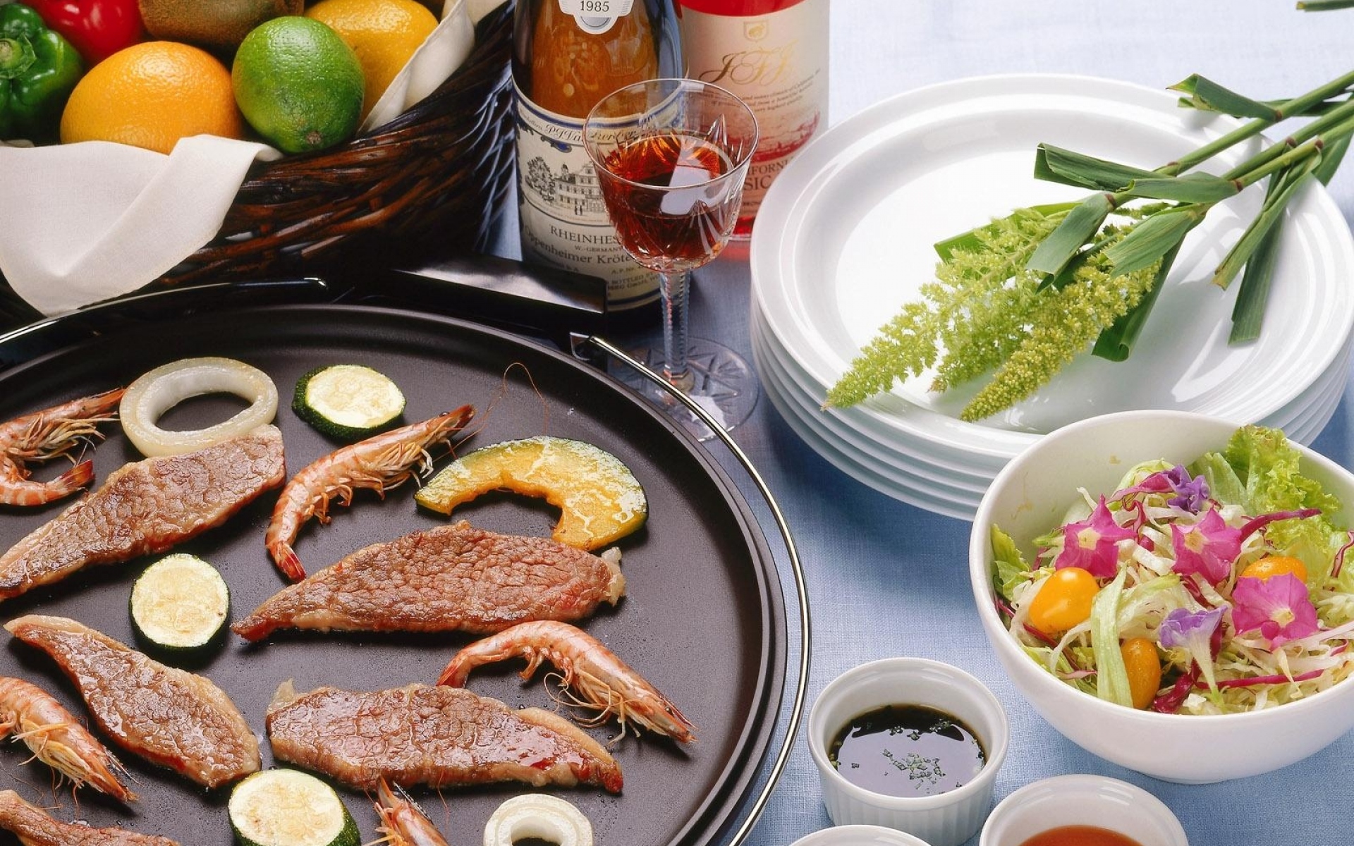 Картинки Креветки, мясо, овощи фото и обои на рабочий стол