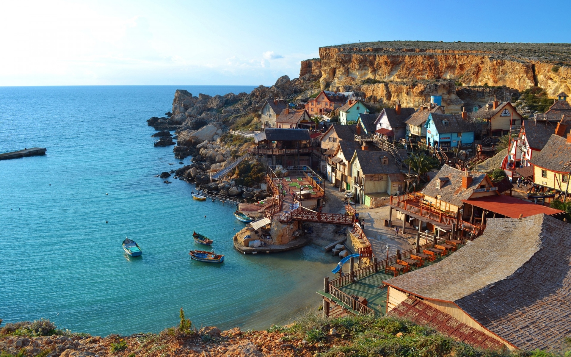 Картинки Море, горы, здания, небо, природа фото и обои на рабочий стол