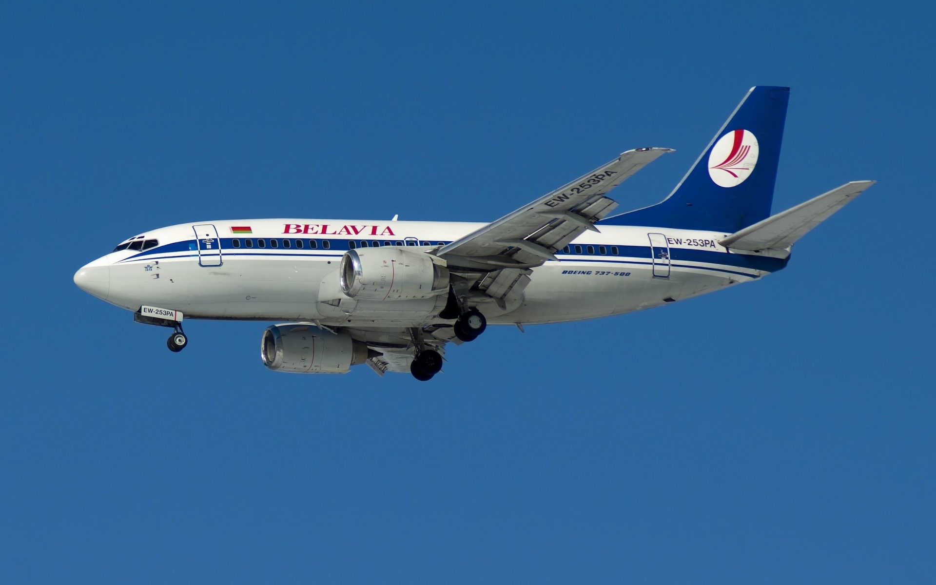 Картинки Самолет, belavia, ew-253pa, небо, полет, взлет фото и обои на рабочий стол