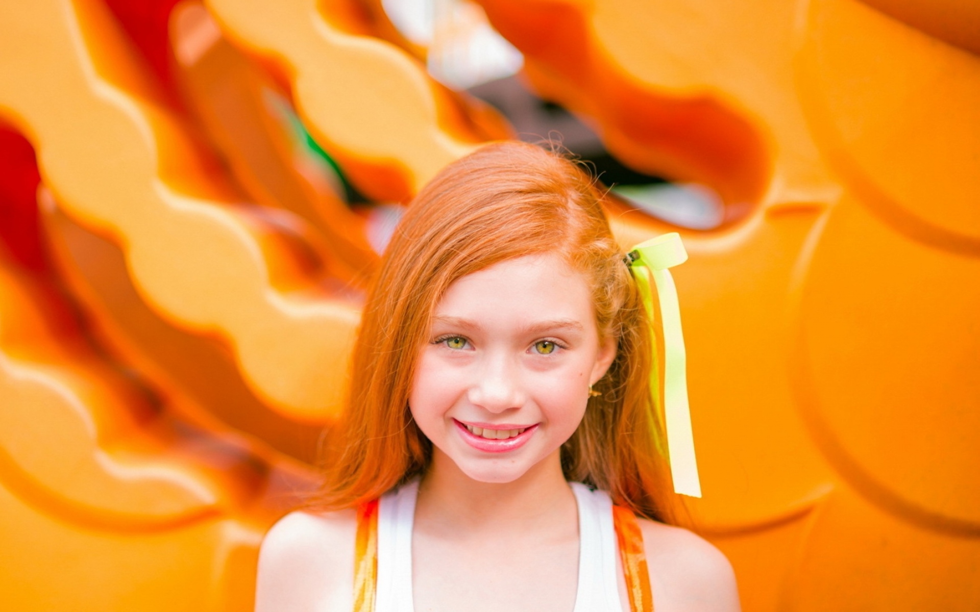 Дети с оранжевыми волосами