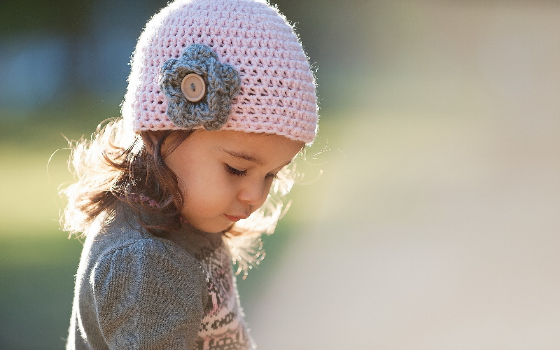 Картинки Ребенок, лицо, шляпа, цветок фото и обои на рабочий стол