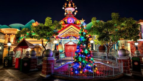 Рождественской елка, гирлянды, здание, вход, празднование , Рождество, мультфильм