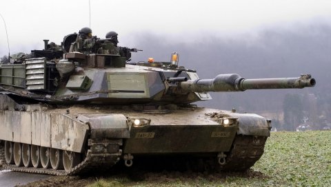 бак, трава, военный