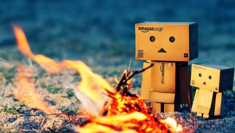 danboard , огонь, картонные роботы