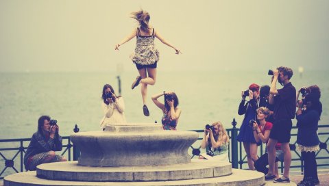 Пляж, девушка, прыгать, фотография, компания, улица, люди