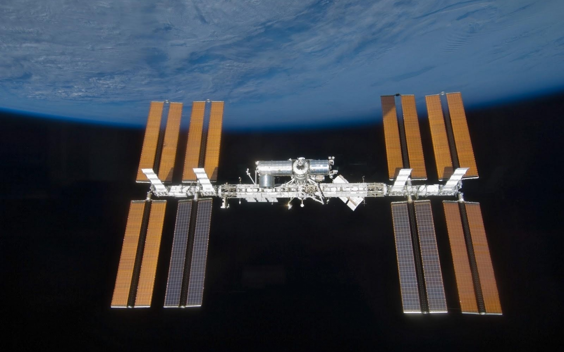Картинки Iss, орбита, планета Земля, пространство, солнечные панели фото и обои на рабочий стол